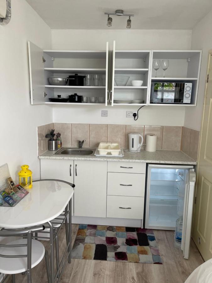 Studio Flat Fully Equipped Lejlighed Croydon Eksteriør billede